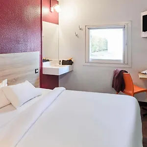  Hotel Hotelf1 Paris Porte De Chatillon